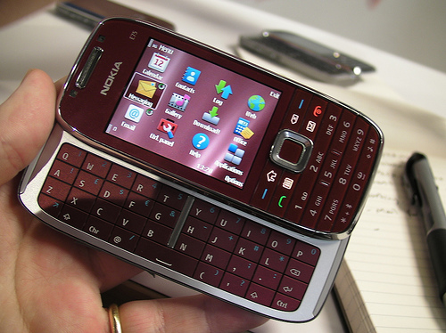 Nokia e75 экран
