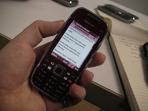 Чёрная Nokia e75